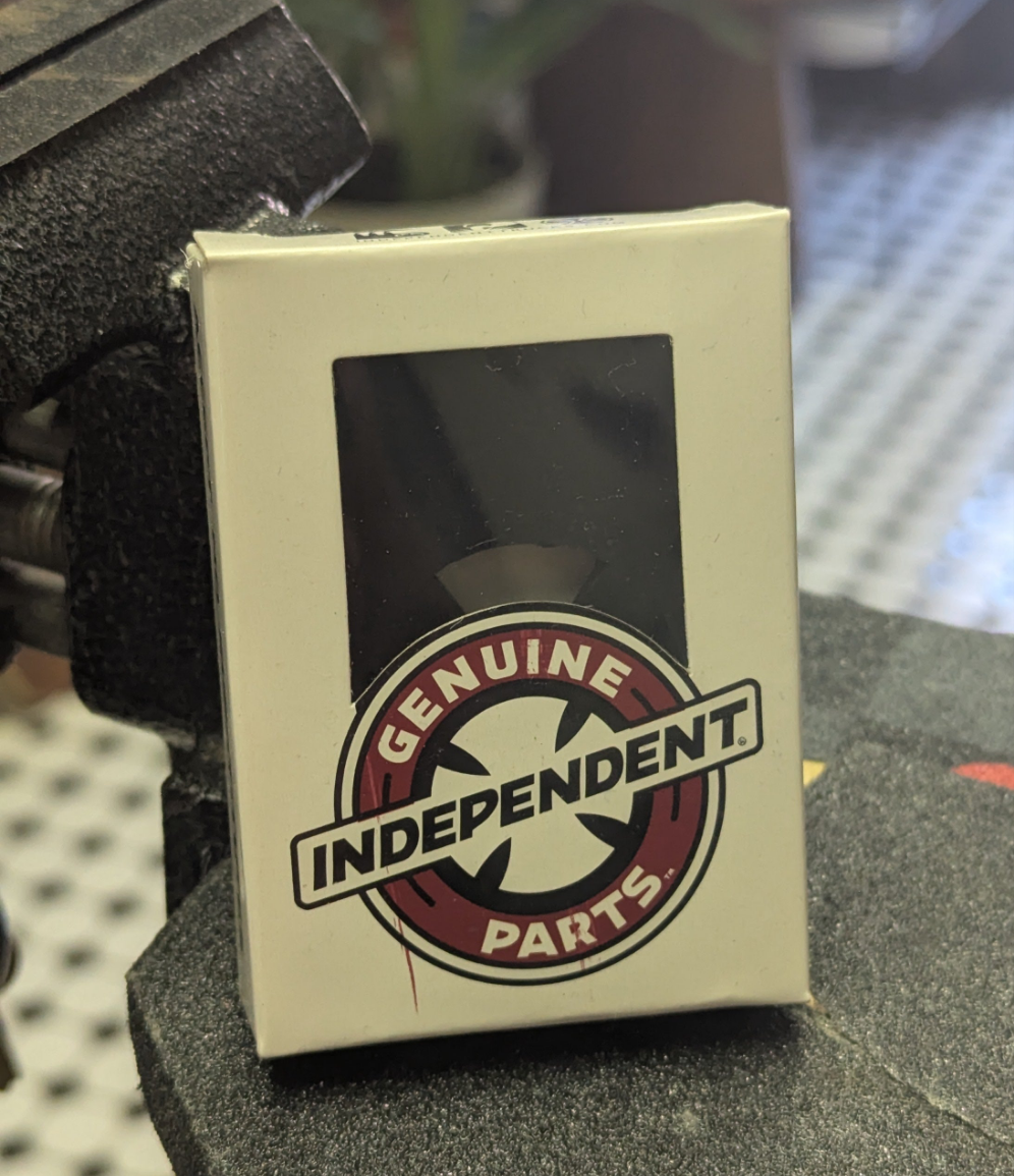 Independent Shock Pads Cross Logo Black