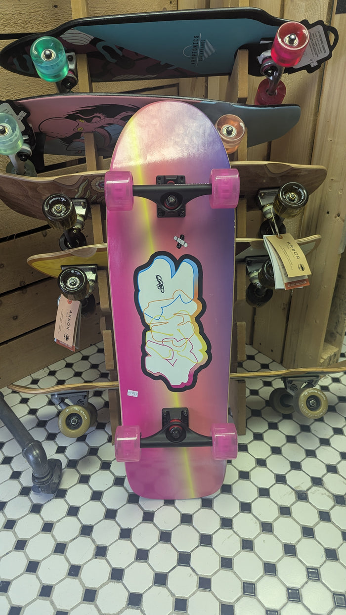 CUSTOM C2C GYMP COMPLETE PIGNOSE SKATEBOARD WITH INDEPENDENT TRUCKS AND LIGHT UP SLIMEBALL WHEELS